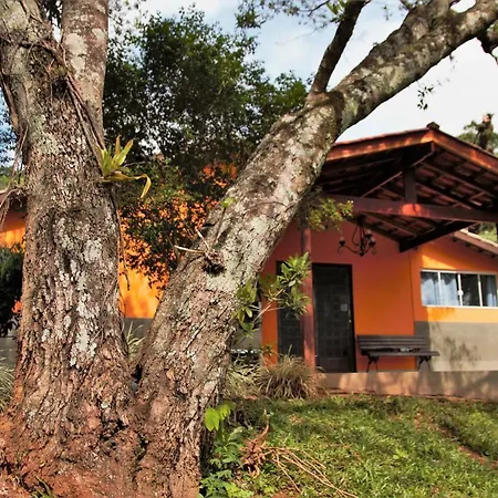 Chale Bosque Do Barreiro Villa Araxa Exterior photo